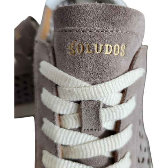 Soludos Taupe Suede Lace Up Sneakers Cut Out Pattern Size 7.5 NEW! - Picture 2 of 11